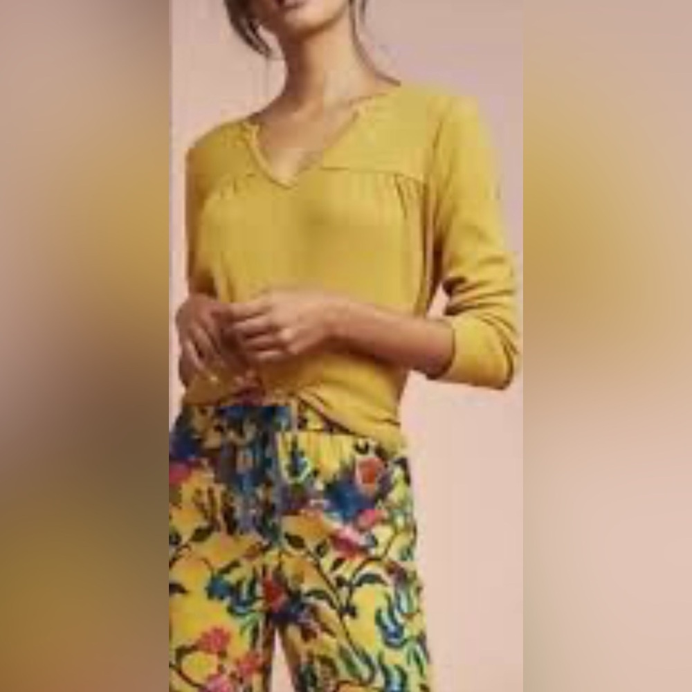 t la women’s size small Anthropologie yellow tunic